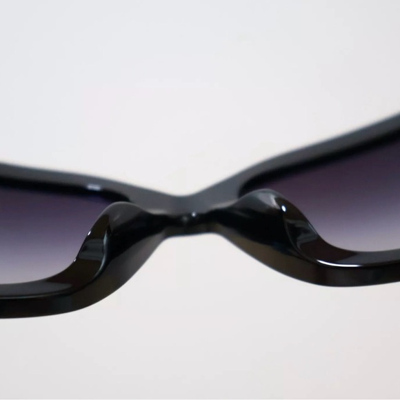 🕶️EUC Rare Chanel Tweed Boy CC Sunglasses🕶️ - Picture 7 of 17